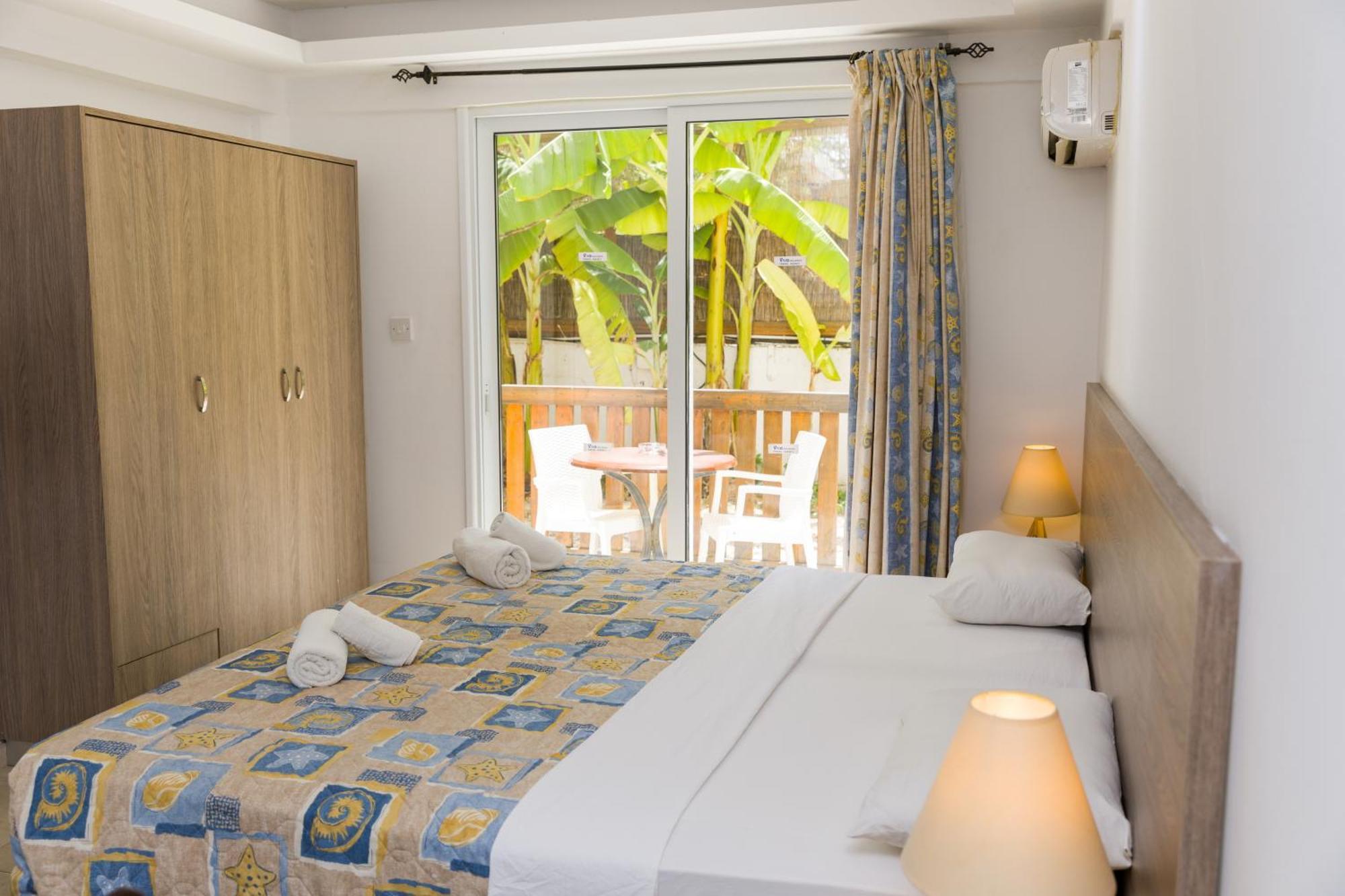 Alecos Hotel Apartments Paphos Eksteriør billede