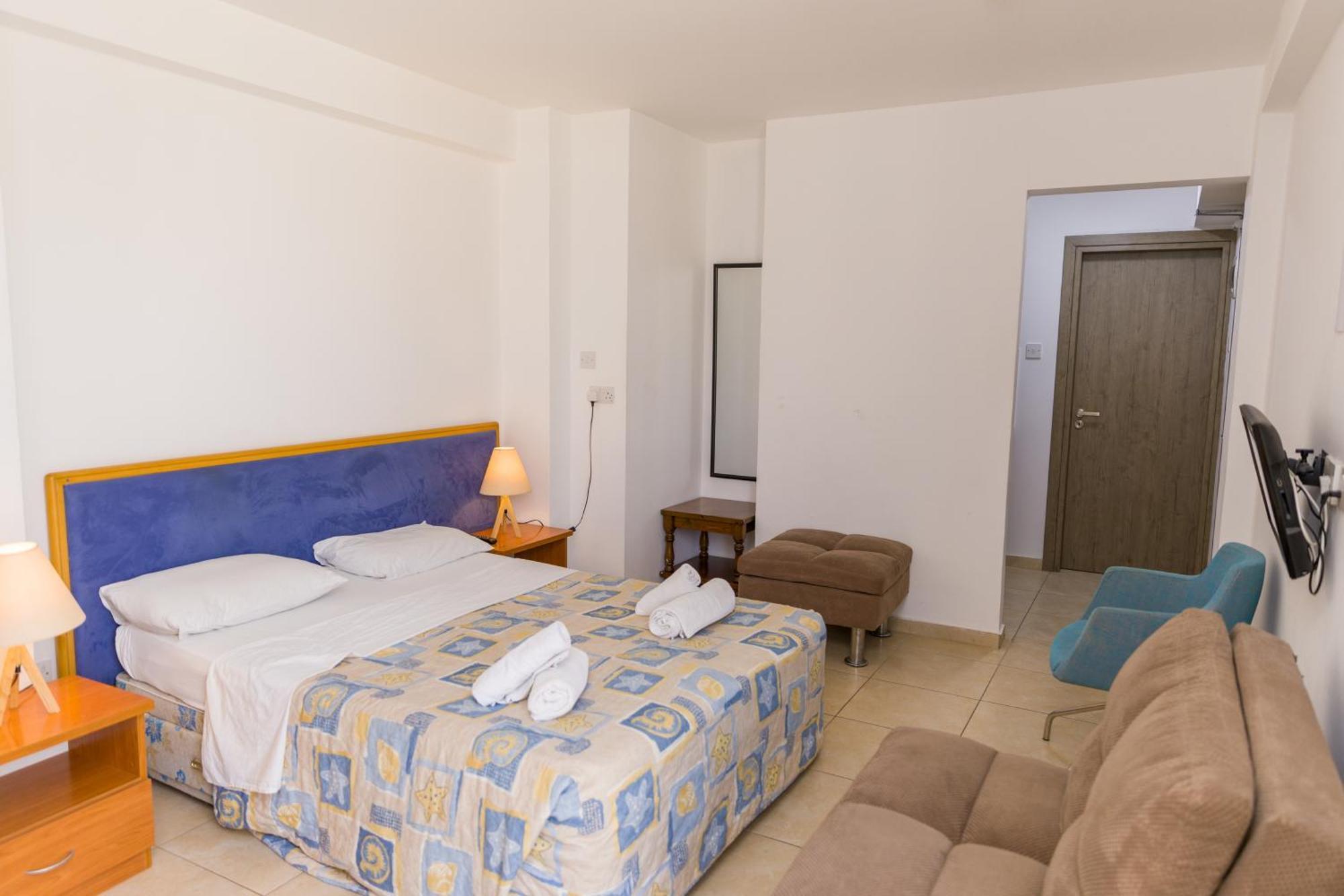 Alecos Hotel Apartments Paphos Eksteriør billede