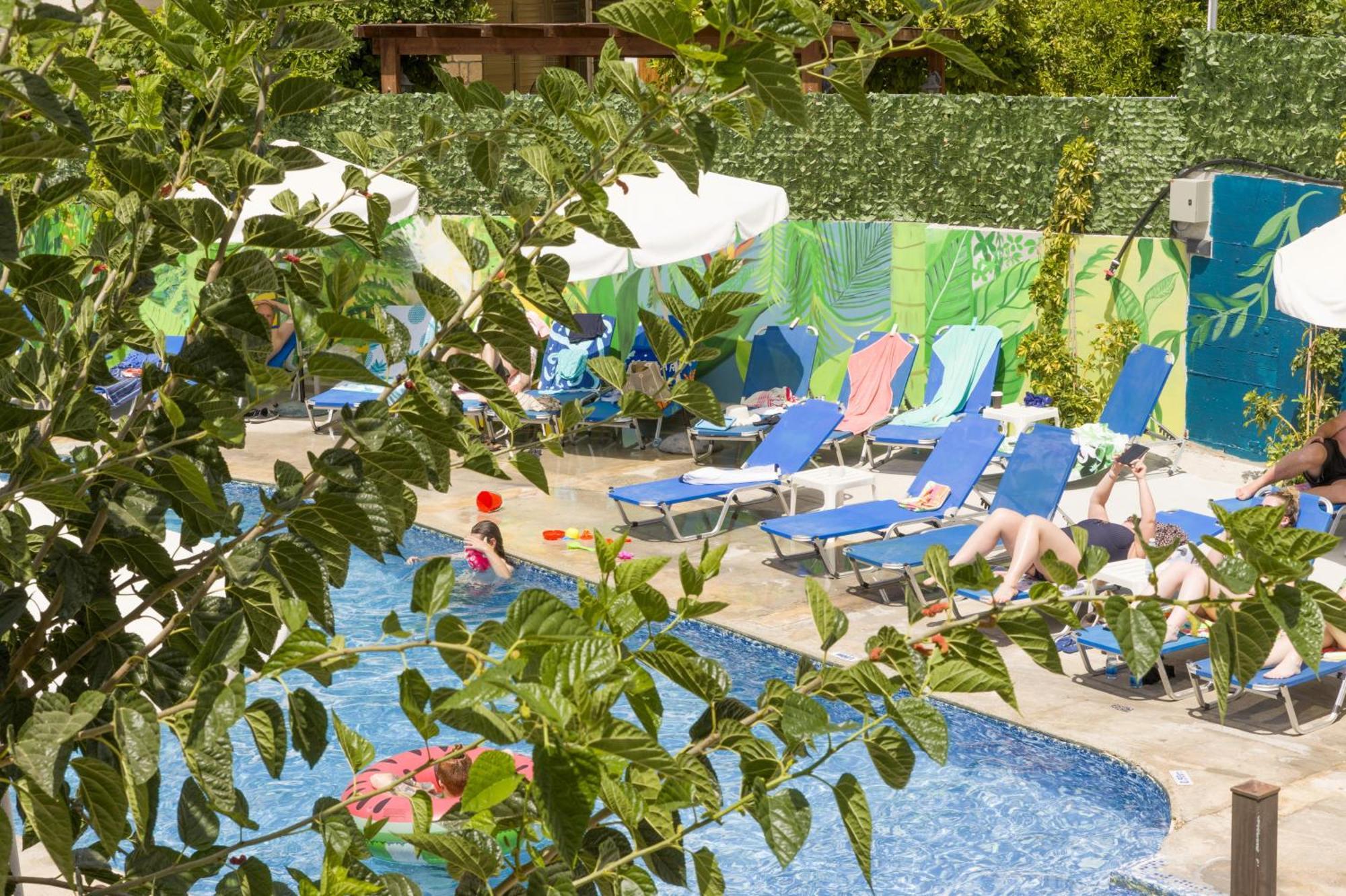 Alecos Hotel Apartments Paphos Eksteriør billede