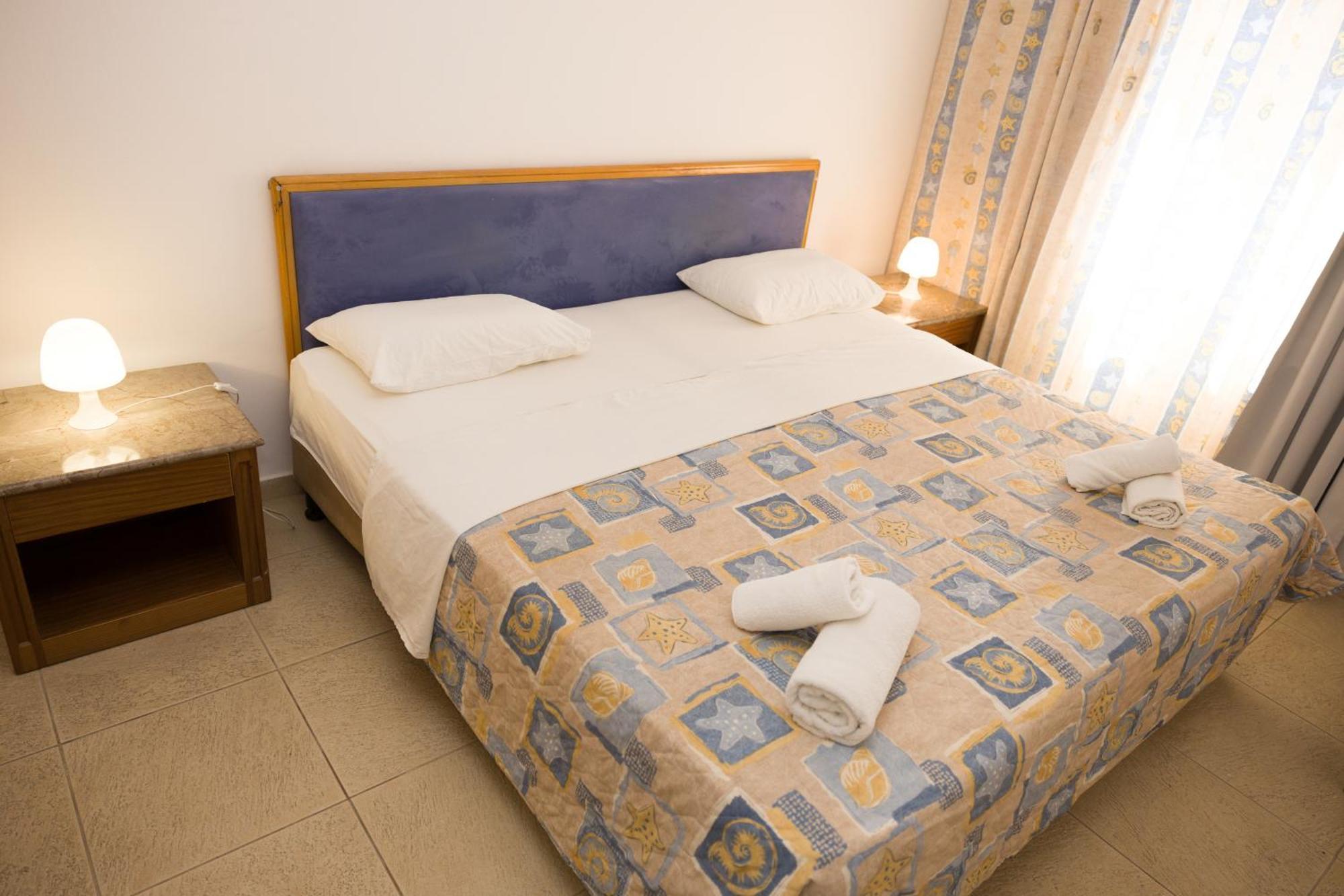 Alecos Hotel Apartments Paphos Eksteriør billede